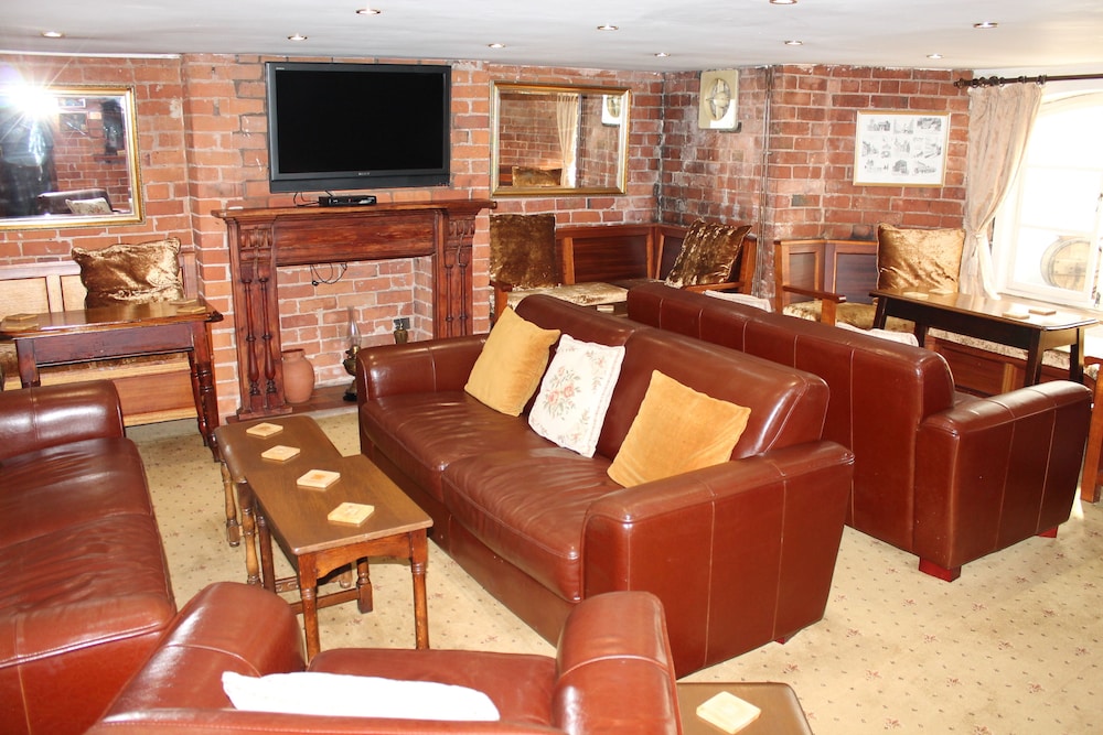 Knutsford Vacations - Longview Hotel - Property Image 2
