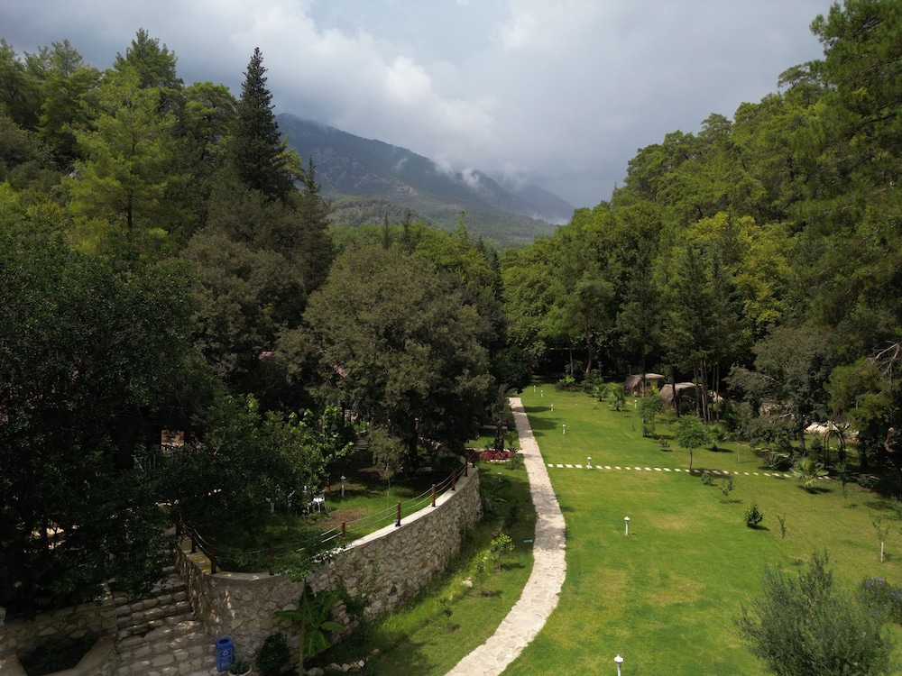 YUSALİS GARDEN HOTEL