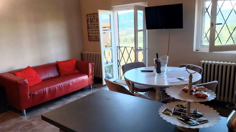Apartment in Iseo With Pool Views