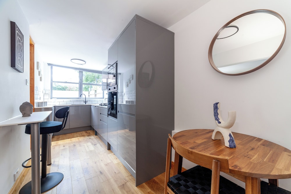 The Canonbury Apartment