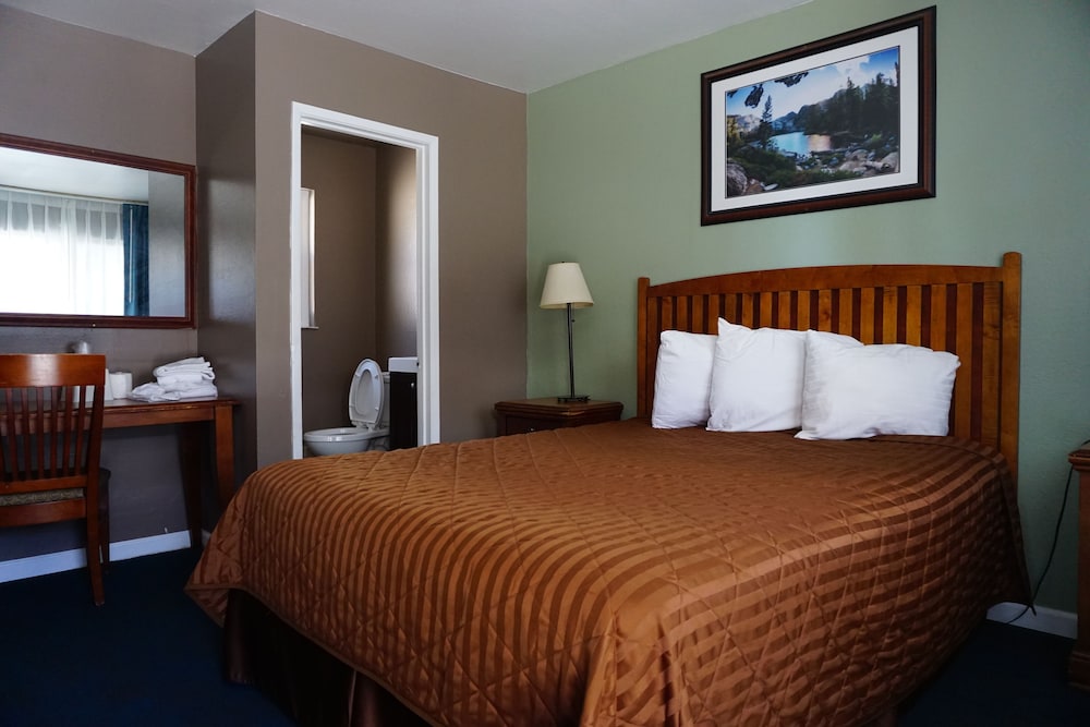 Lake Tahoe Vacations - AA Lake Tahoe Inn - Property Image 3