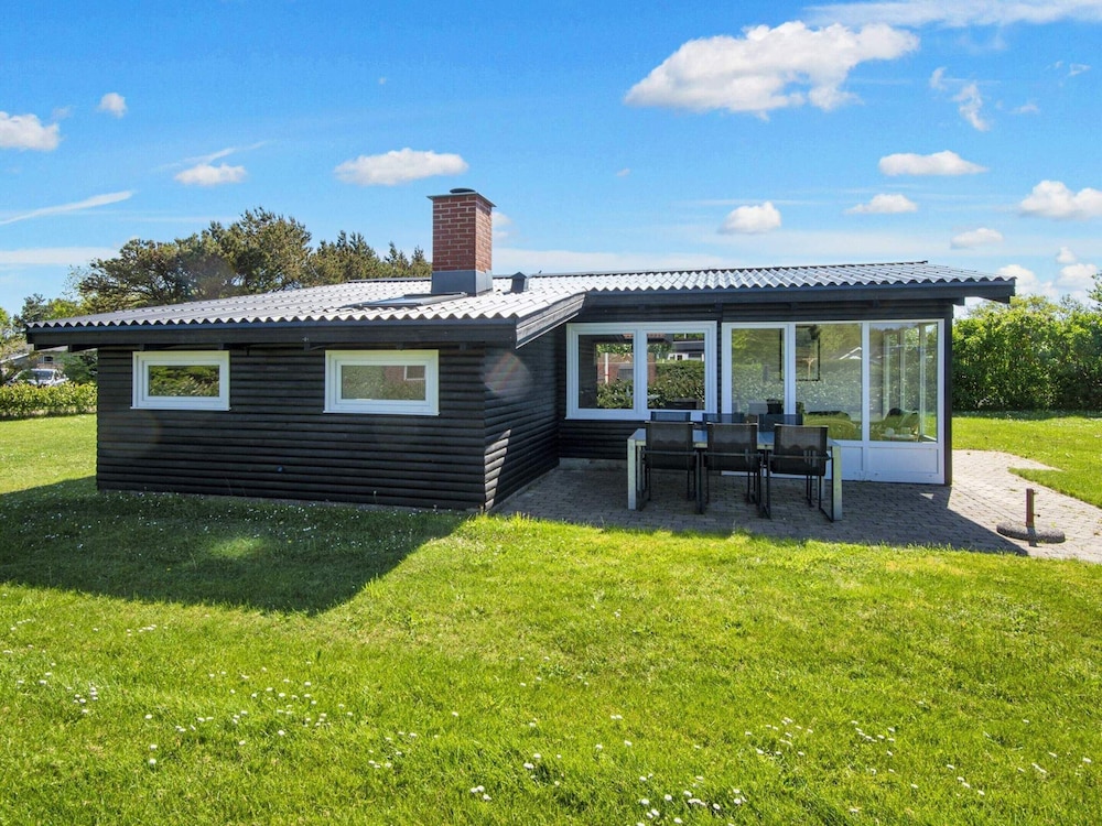 6 Person Holiday Home in Tarm view 4