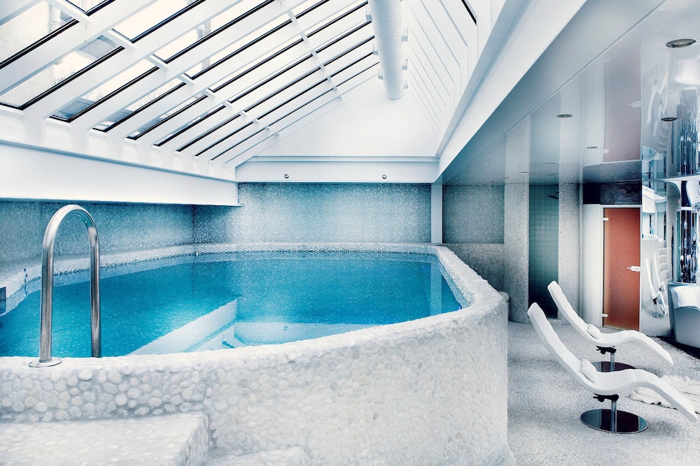 Megeve Vacations - Hotel Mont Blanc - Property Image 8