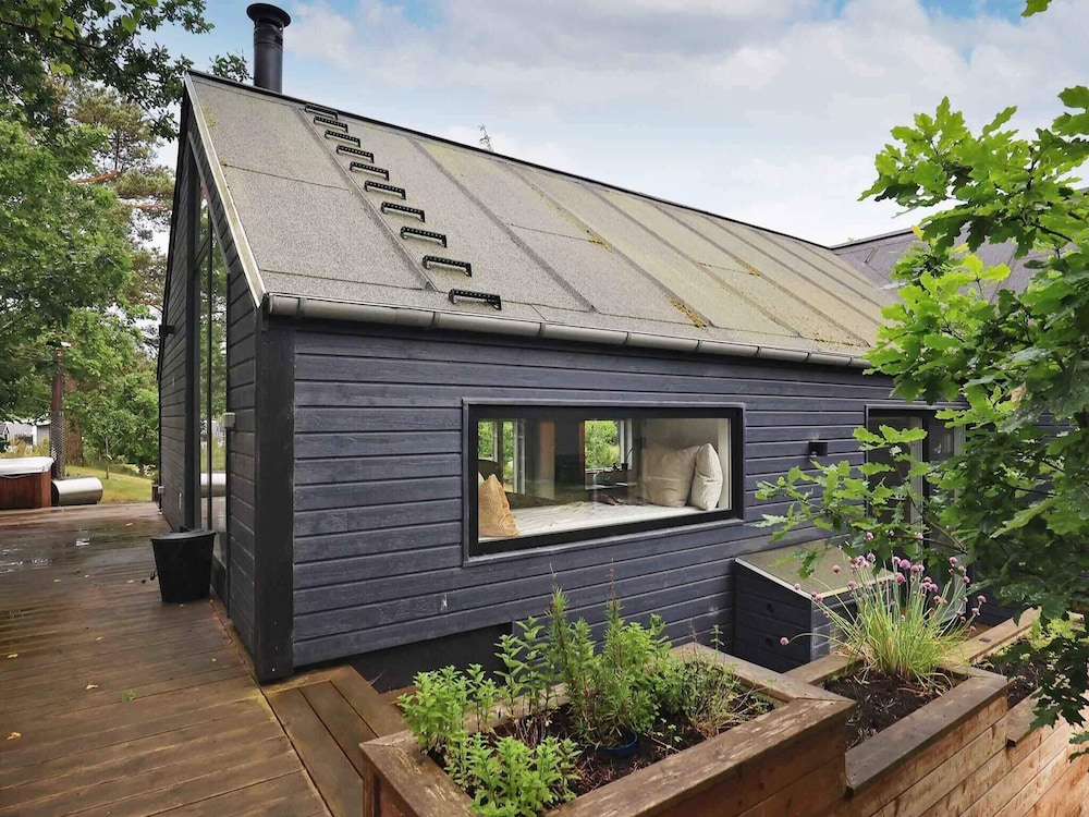 5 Star Holiday Home in Hals