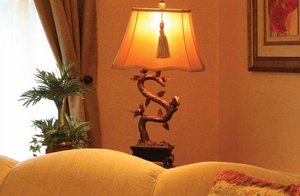 The Martha Washington Inn And Spa