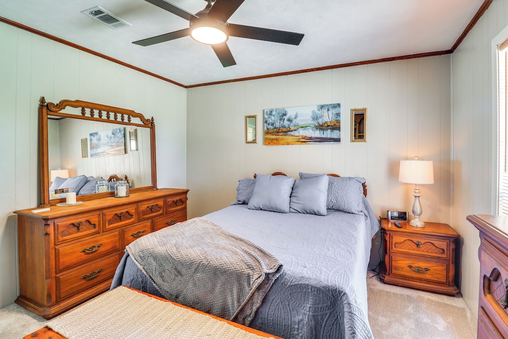 Rural Retreat: Cypress Lake By Roosevelt St Park