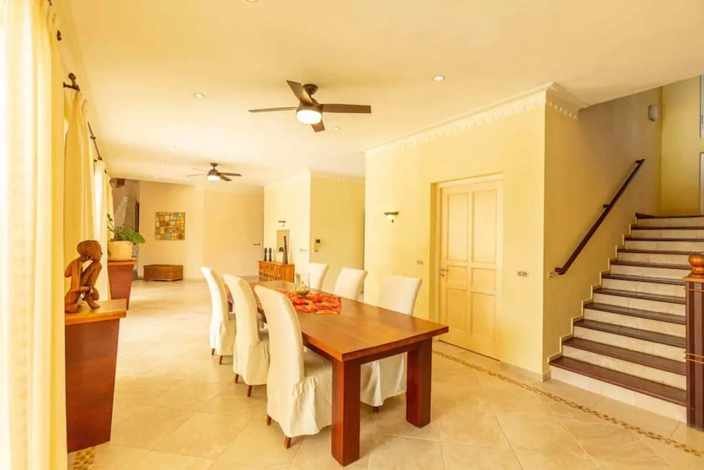 Hideaway Beach Properties by Caribe Stays