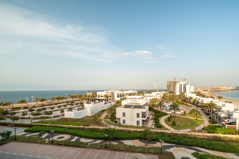 Simply Comfort Suites in Sarai Palm Jumeirah