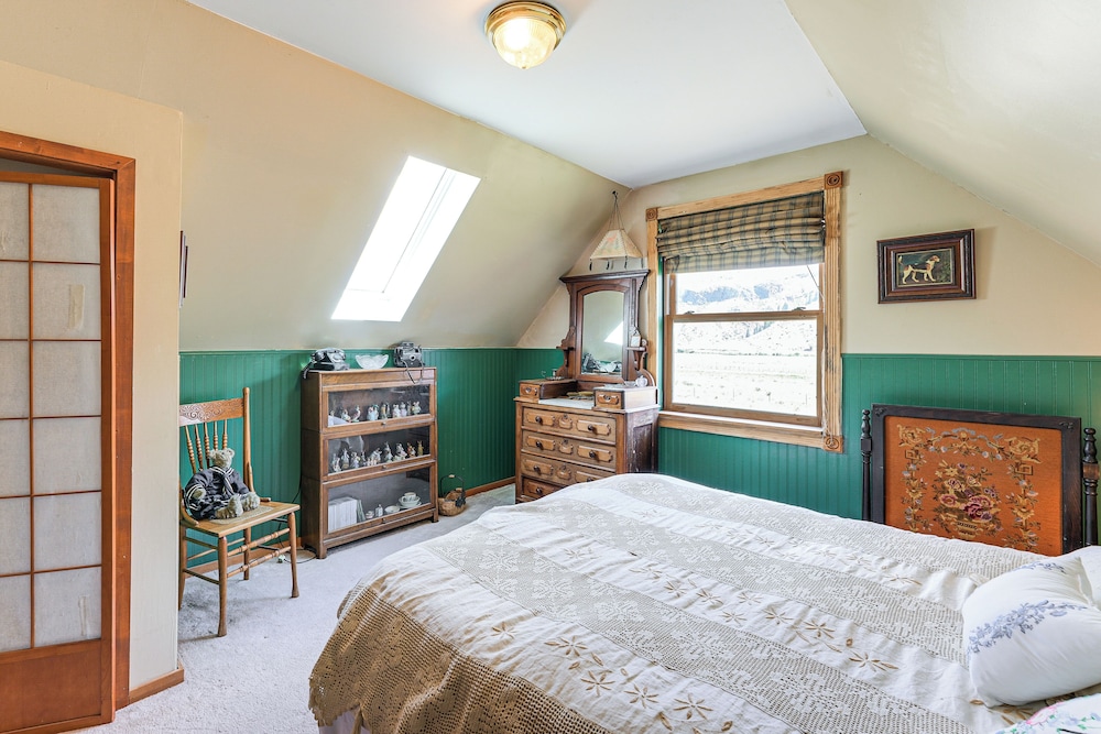 'wagon Wheel Hideaway' Near Fishing in Creede!