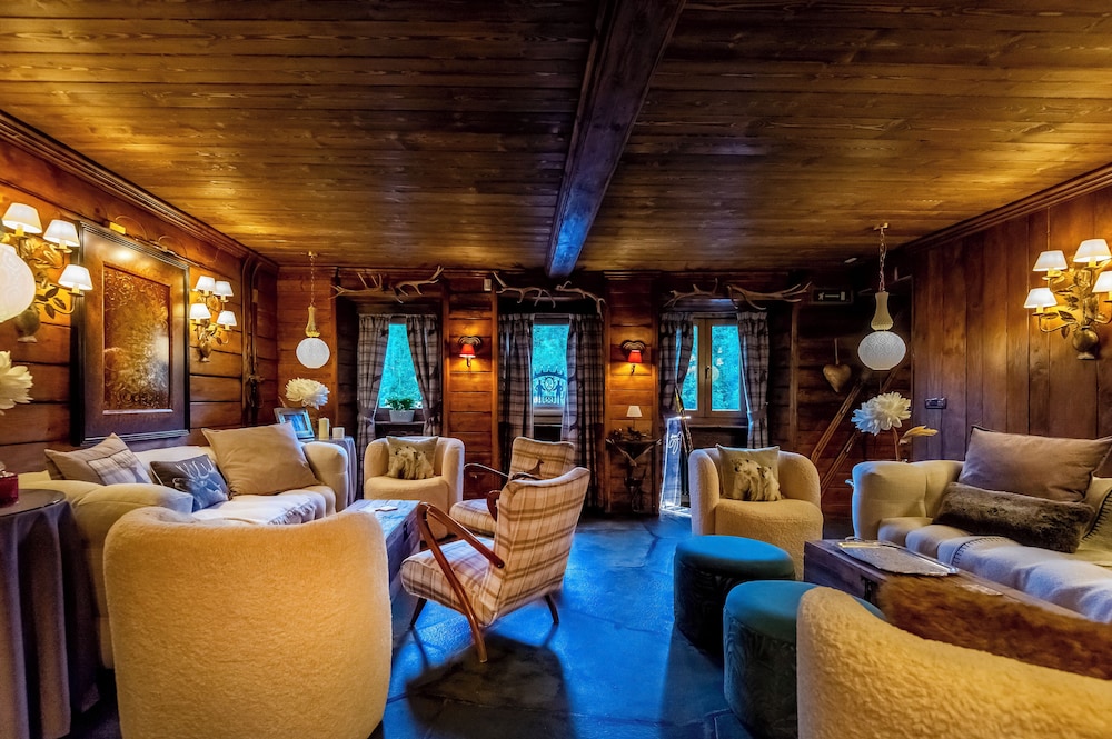 Chalet Bragard - Boutique Chalet & Spa view 3
