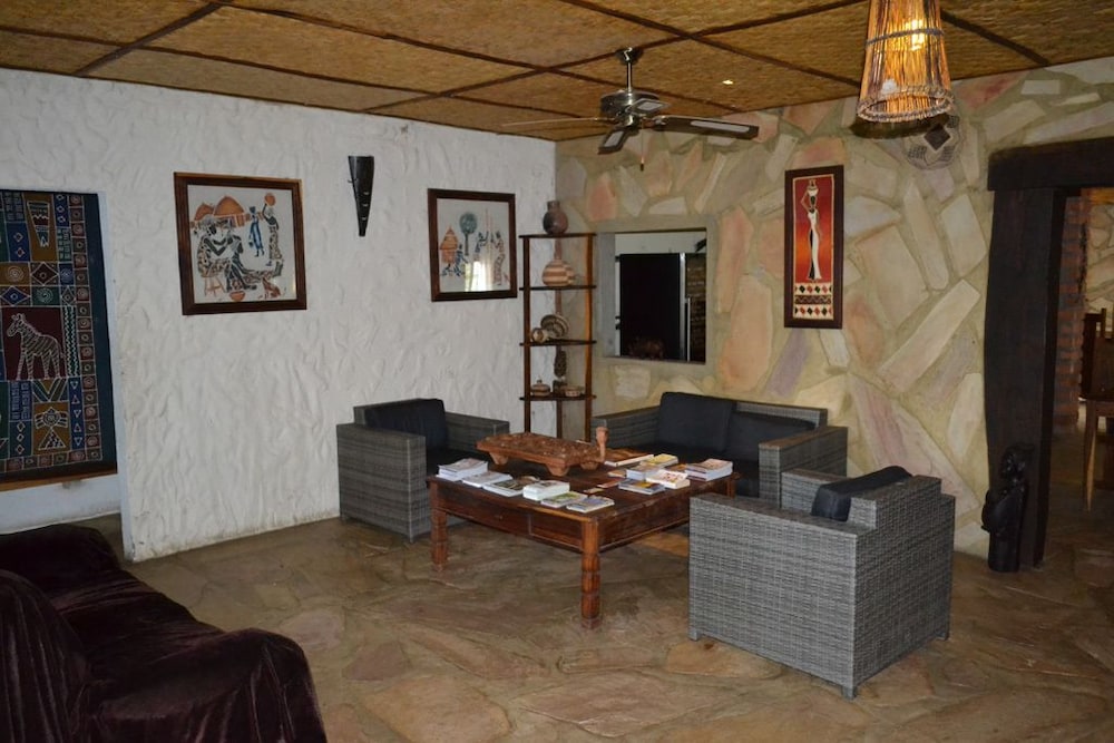 Tambuti Lodge