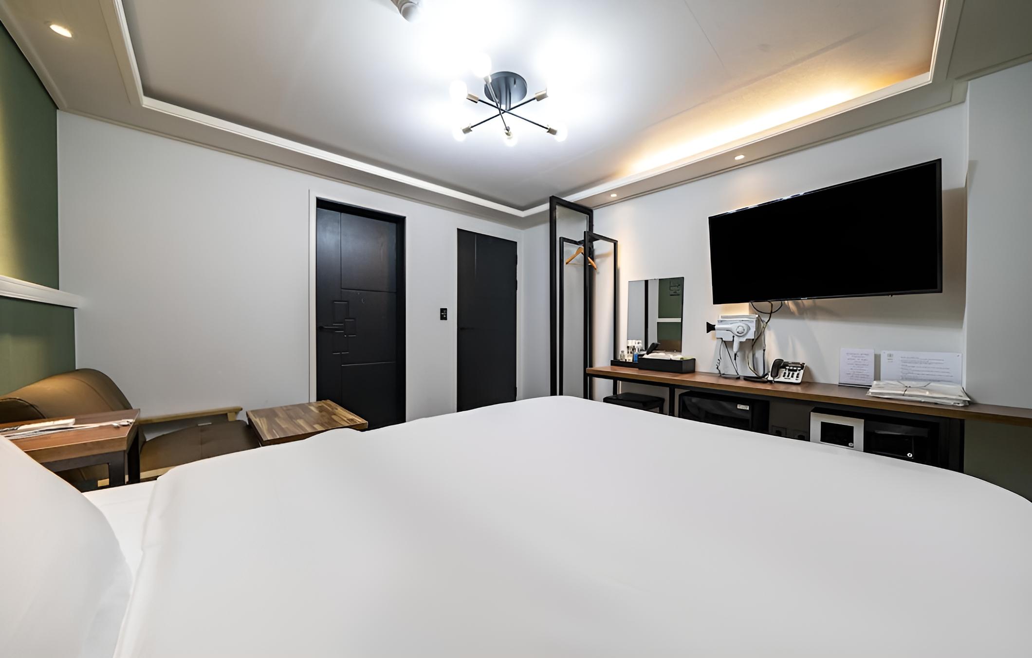 Danyang Hotel Dozen view 2