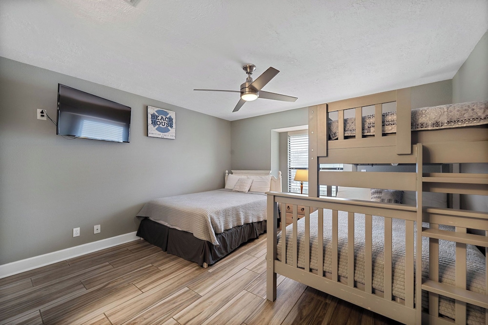 Ocean View by Ryson Vacation Rentals