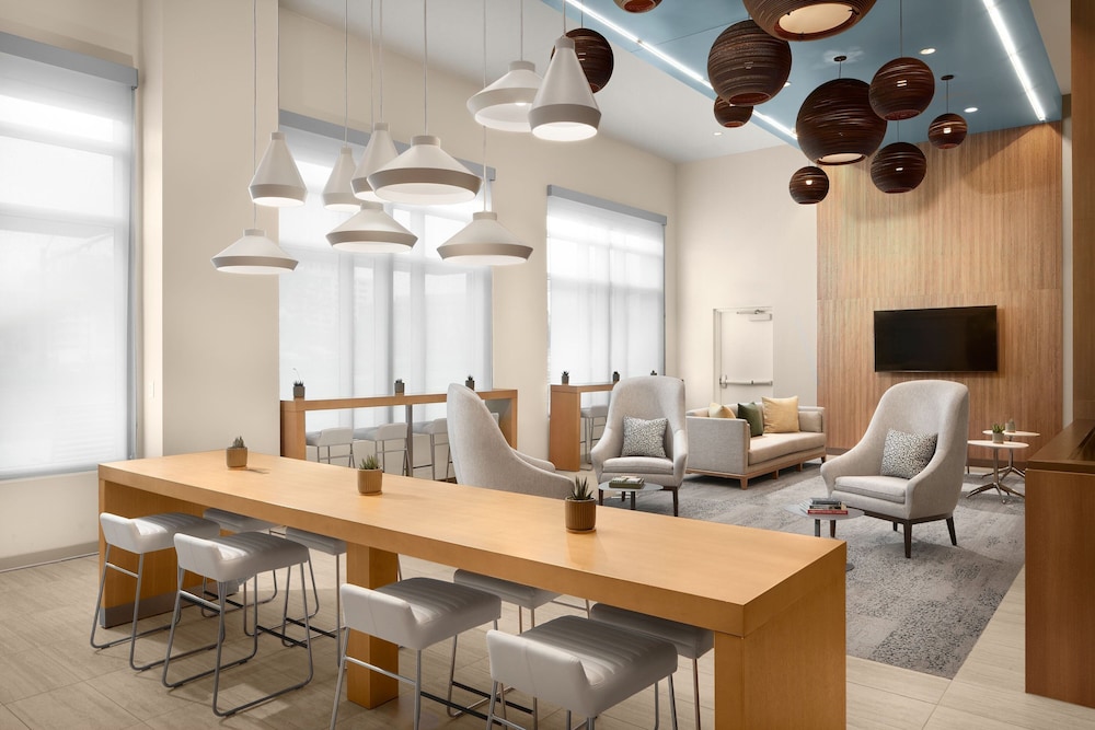 Fort Myers Vacations - Element Charlotte Uptown - Property Image 21