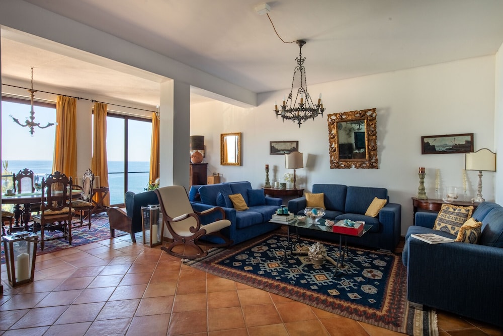 Casa Annibale con Vista Mare by Wonderful Italy