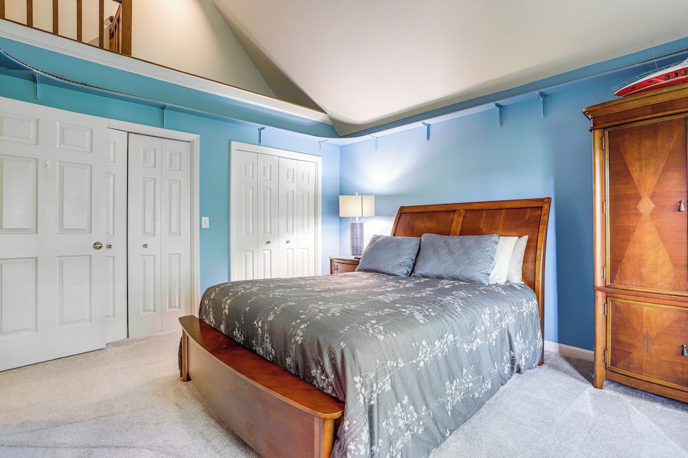 3 Mi to Roswell Riverwalk: Spacious Getaway!