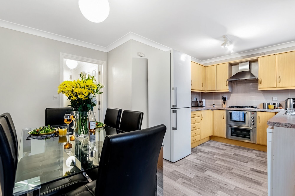 Peterborough Vacations - KVM - Hampton House - Property Image 10