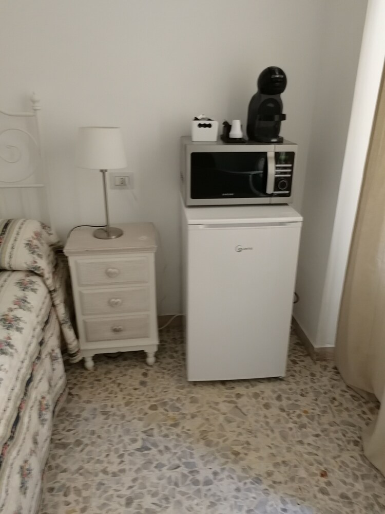 Triple Room With Private Bath 10 Min From Tiburtina Station