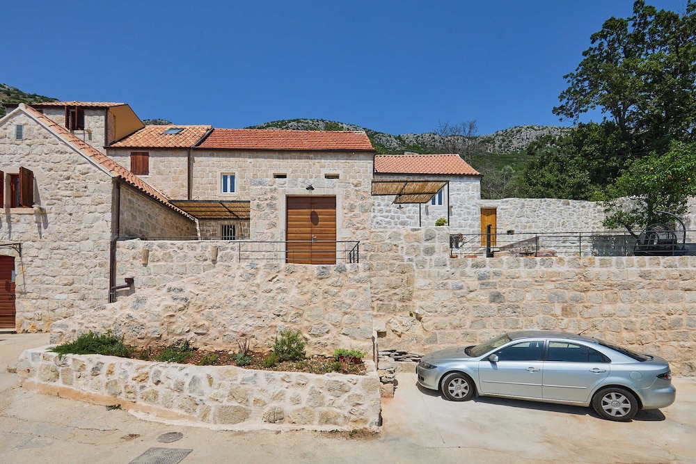 Villa Hedera XVI