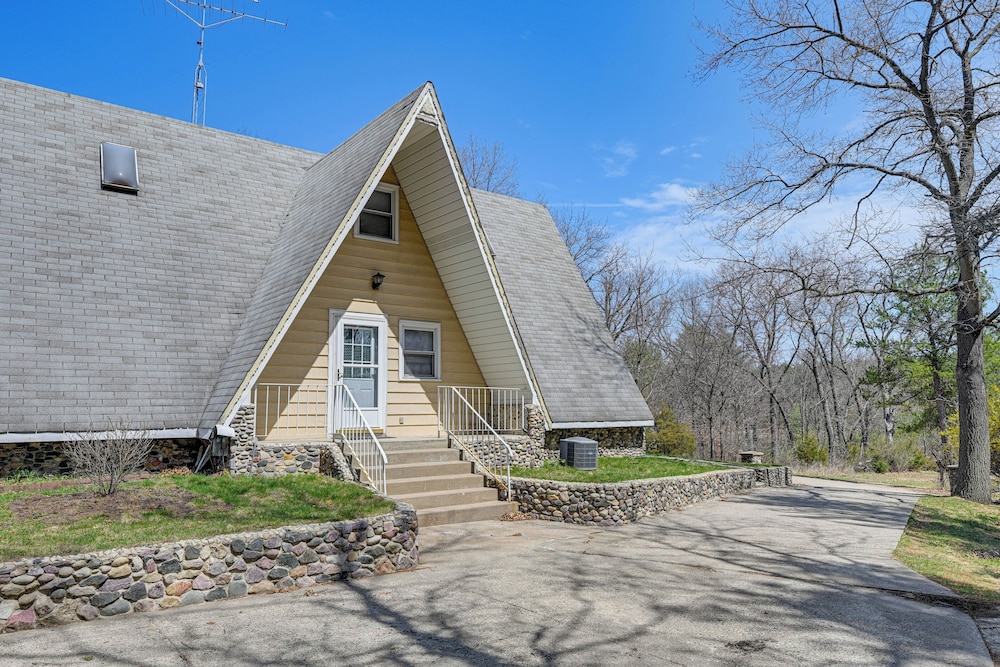 Unwind & Play: Cozy A-frame Getaway in Friendship!