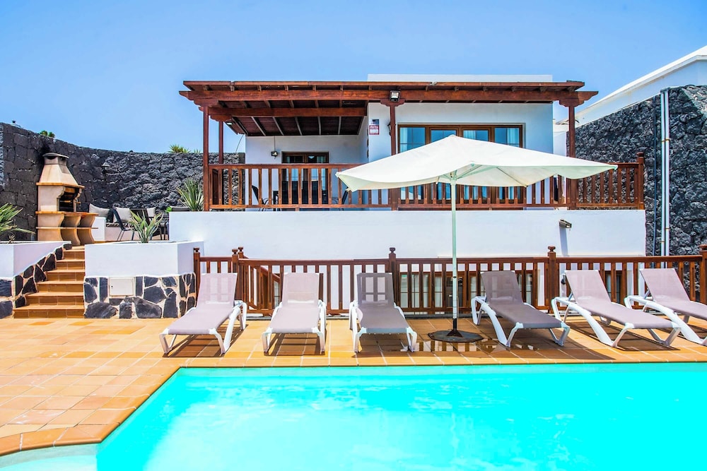Villa Amina