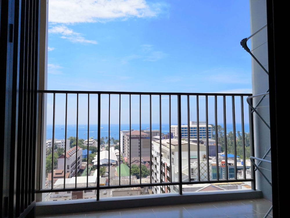The Base Pattaya by Smart Delight