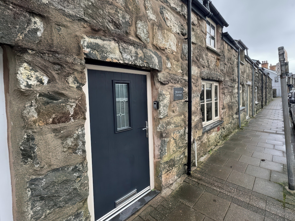 Weaver's Cottage