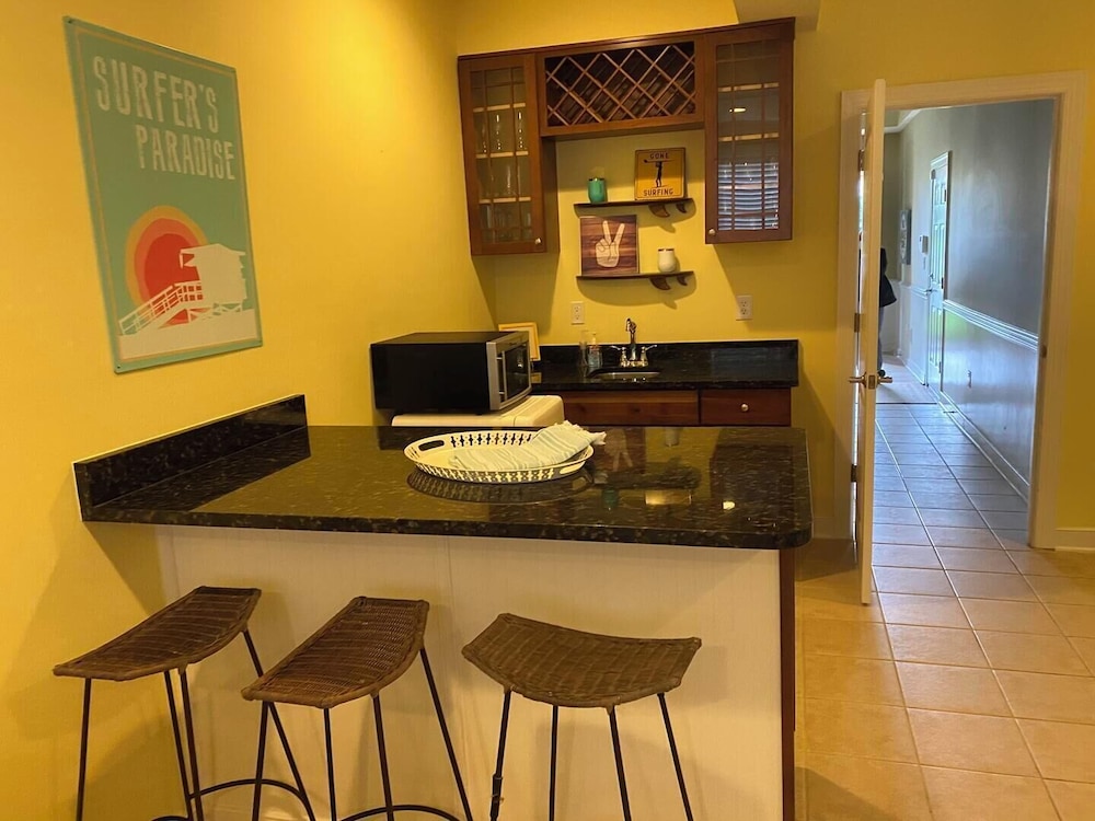 Laguna Drive 21083