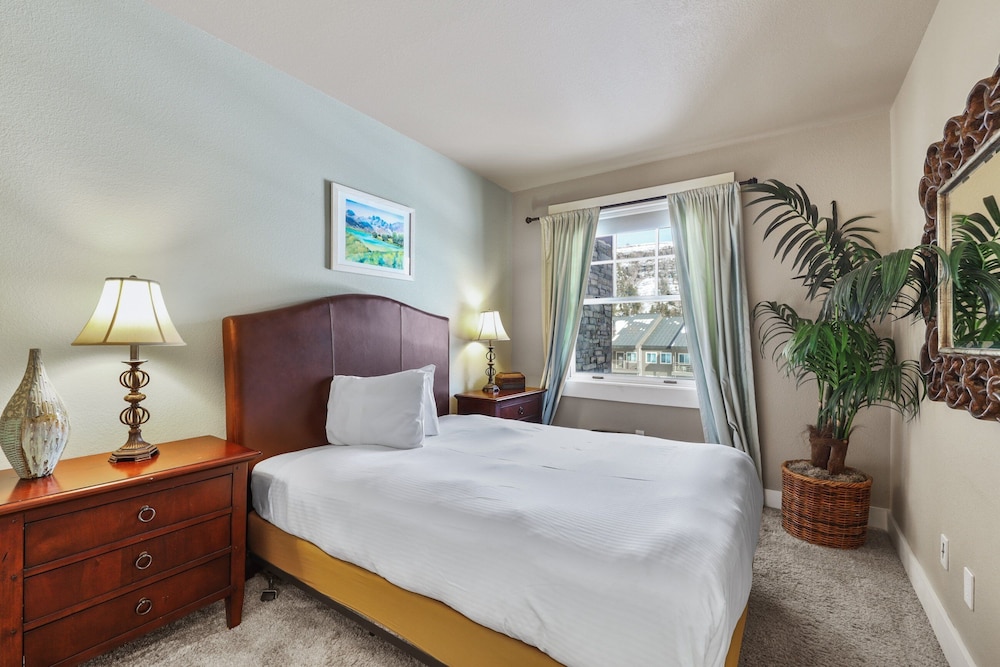 Spacious Elegance-Kirkwood-Timber Ridge 3 Bedroom 3 Residence