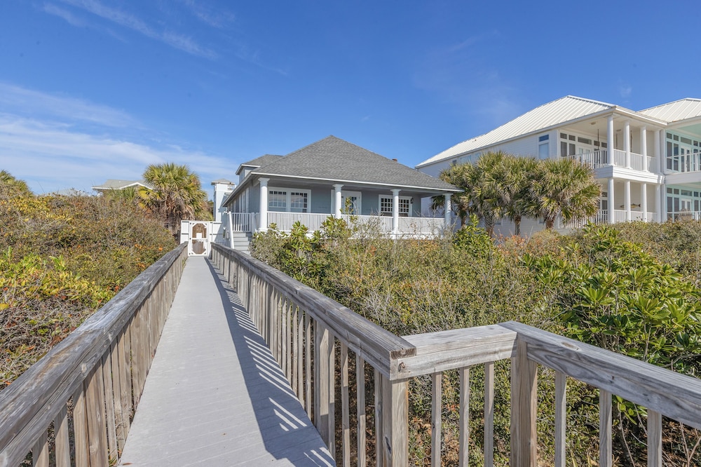 A Winterpast by the Sea - Gulf Front on 30A With Private Pool!