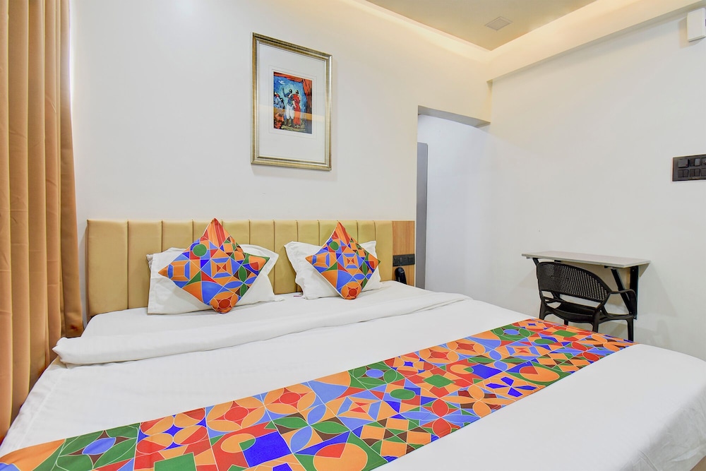 Fabhotel Delight Inn