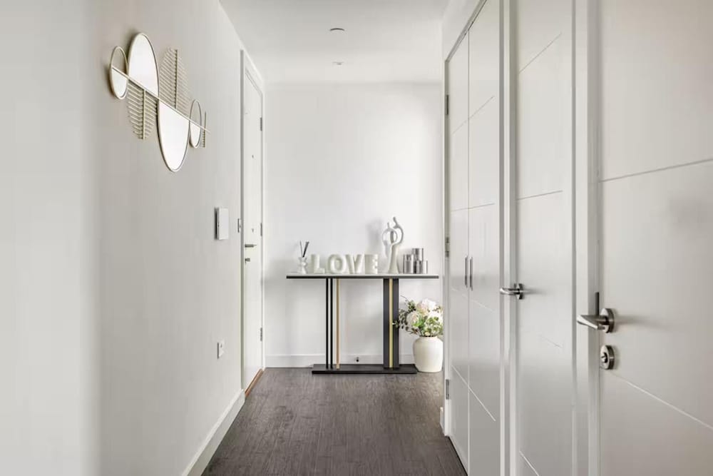London Gateway Apartment
