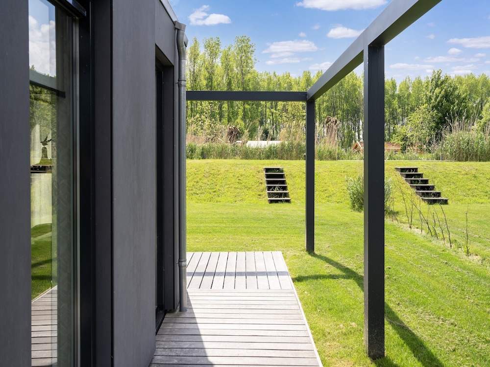 Holiday Home Near Kaag Lakes and Leiden Canals