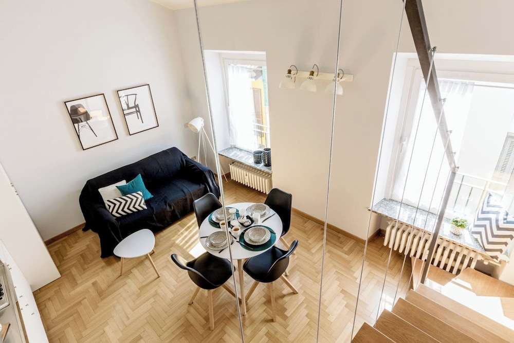 Centro Vicolo Fiori - Modern Split-level Apartment