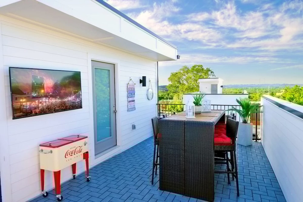 Nashvegas 13 Beds Rooftop Views Mins to Broadway