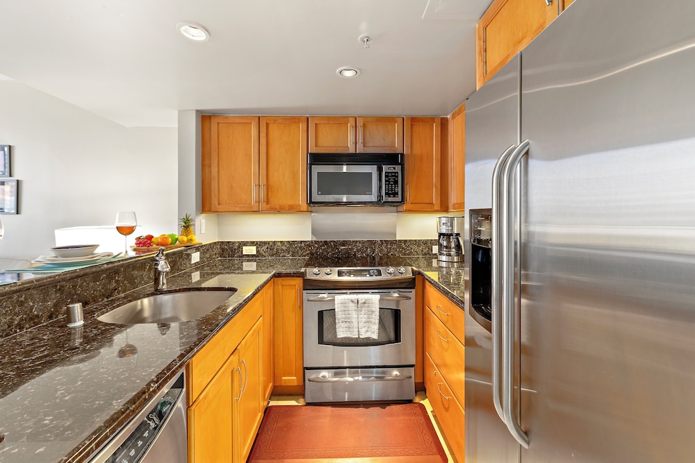 Aqua Palms Condo with City View
