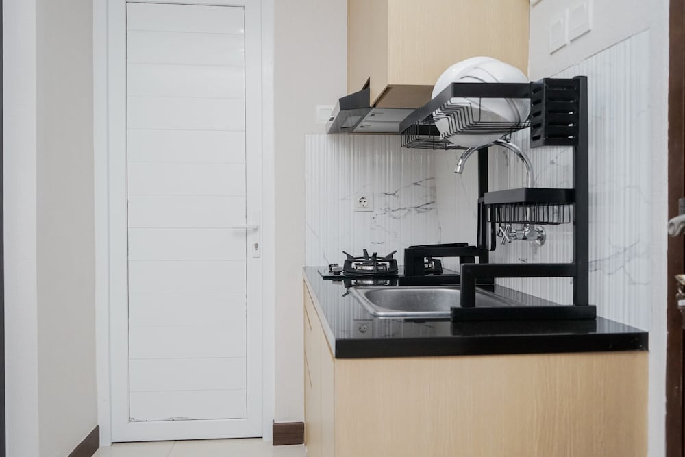 Cozy Stay 2BR Apartment at Springwood Residence