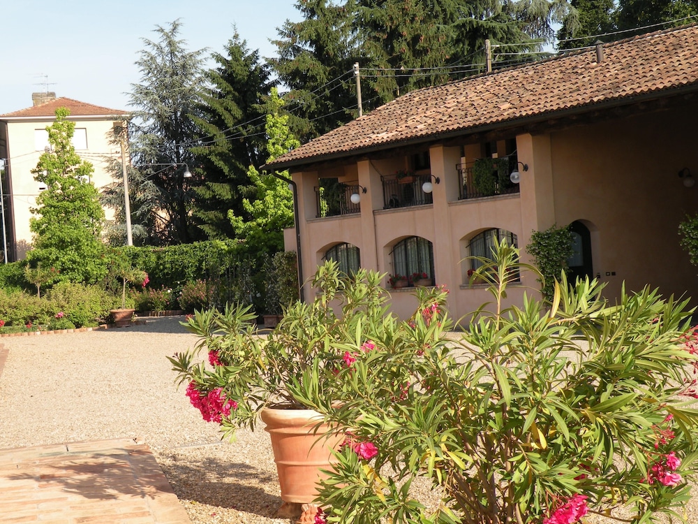 B&B & Residence Corte Bebbi