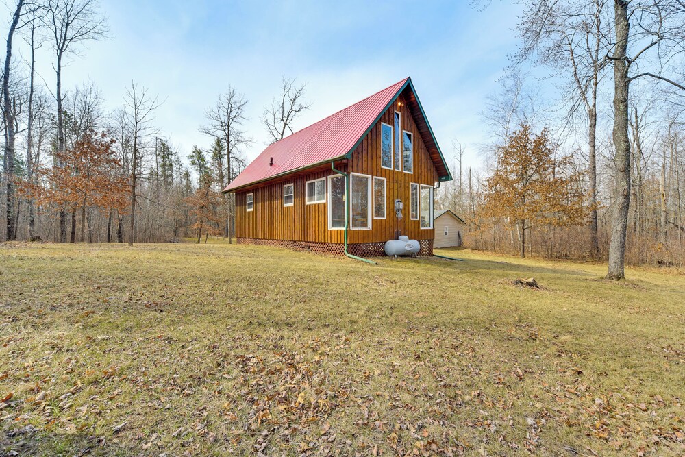 1 Mi to South Twin Lake: Cabin w/ Deck in Trego!