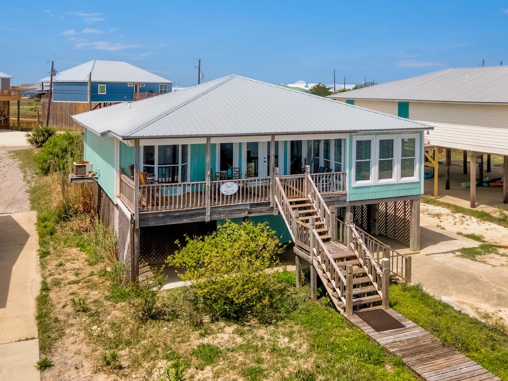 Blue Bayou - 1912 Cadillac 4 Bedroom Home by RedAwning view 5