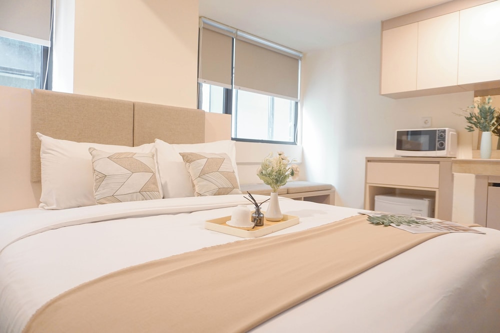 Homey And Minimalist Studio Apartment Meikarta
