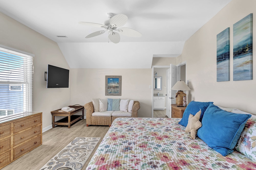 Topsail Escape by Topsail Realty
