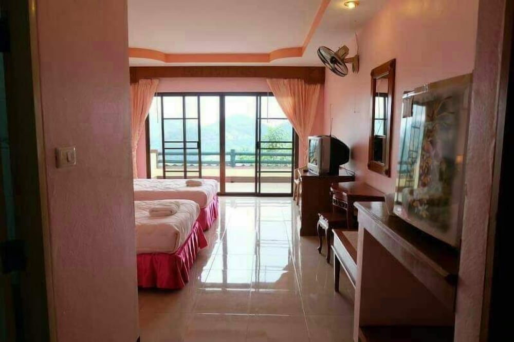 Maesalong Villa