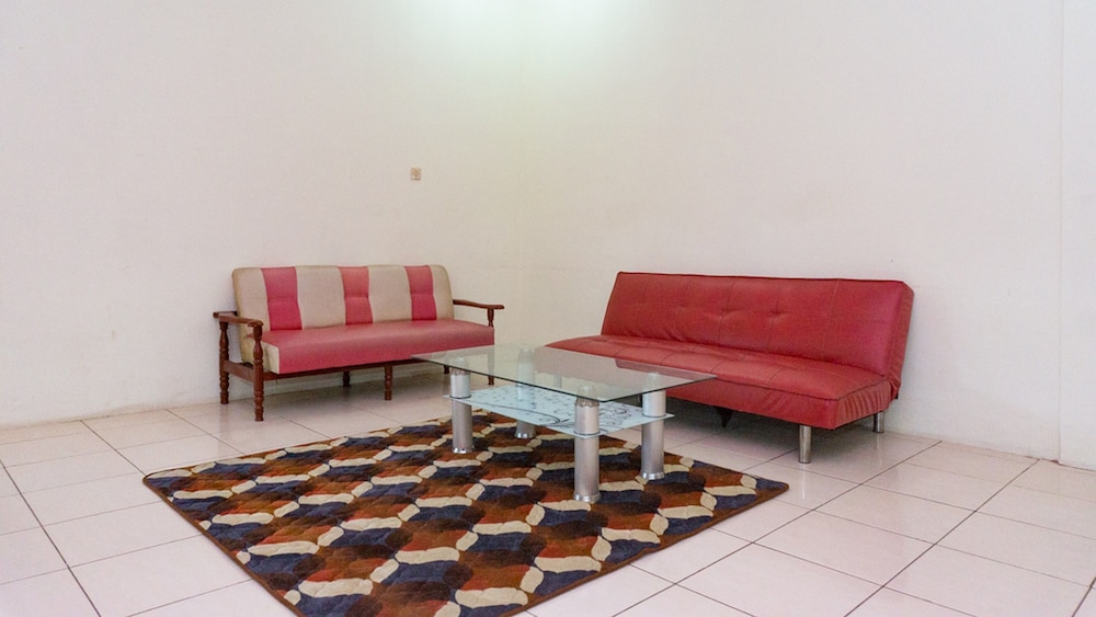 RedDoorz near Sentani Airport Jayapura view 4