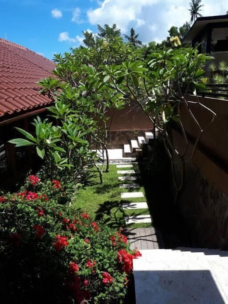 Aomi Villa