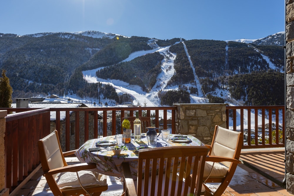 Andorra Stunning Views Apartment