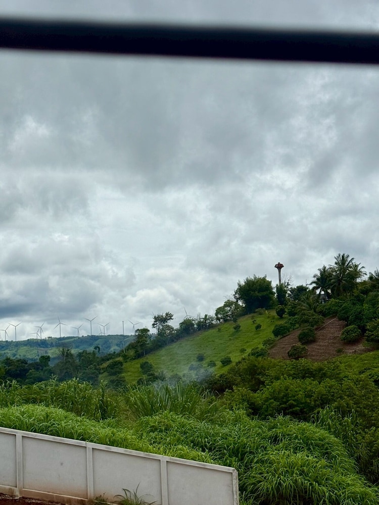 Hill Jai Poolvilla Khao Kho