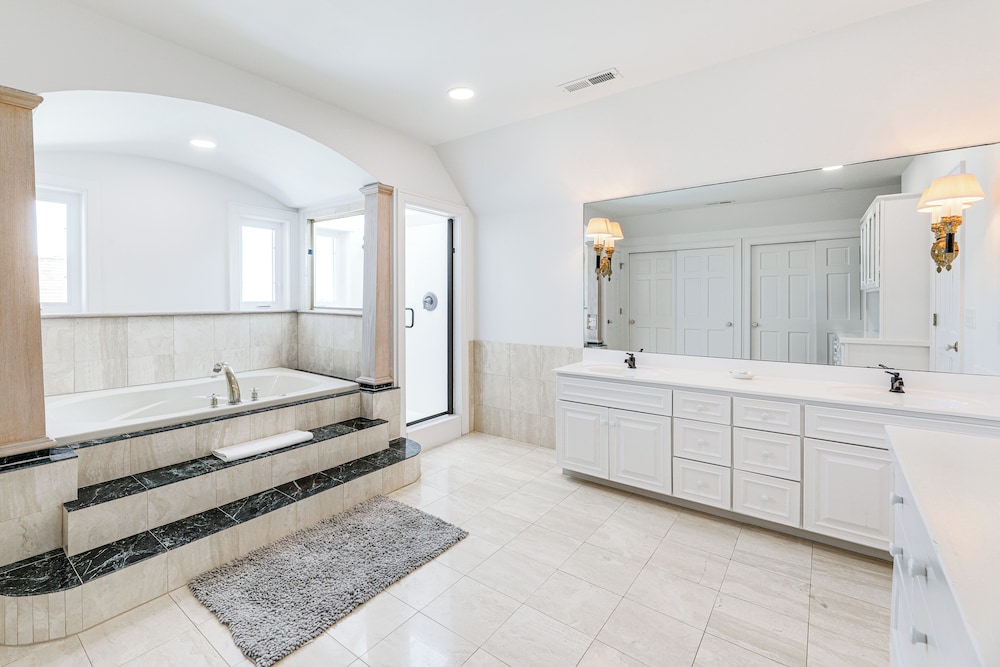 Steps to Shore: Spacious Bethany Beach Retreat