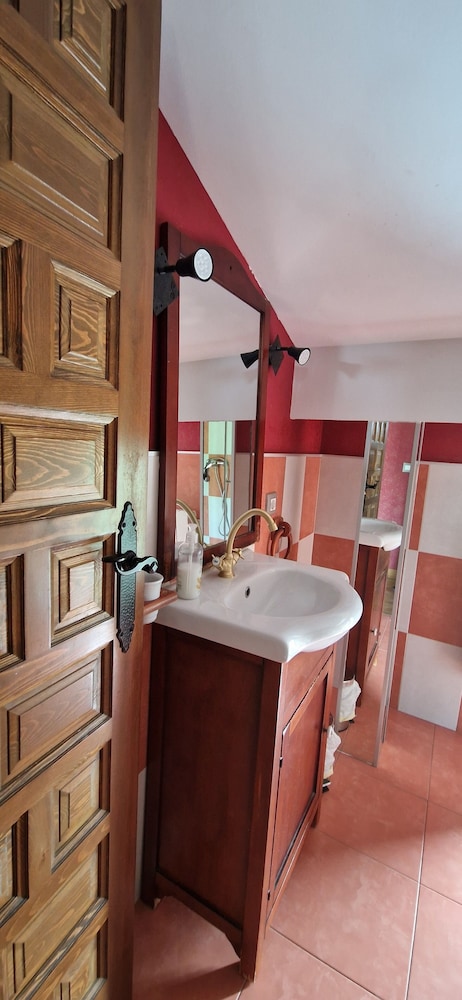Las Casas de Ros