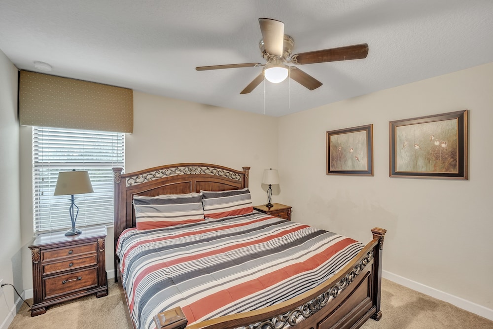 Luxurious Villa W/ Private Pool & Club Access 9 Bedroom Villa by RedAwning - Image 5